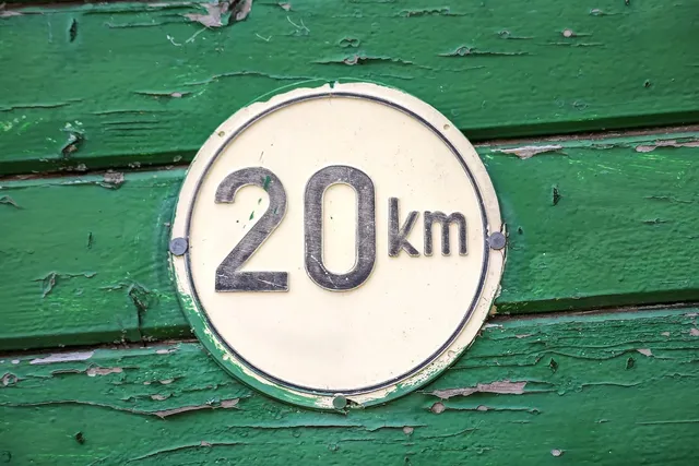 Wunderschönes Holzschild - GMBH (geh mal bier holen)
