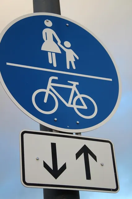 Blechschild Das Wunderbare an Wundern ist, dass sie wirklich geschehen Metallschild tin sign Dekoschild 27x10
