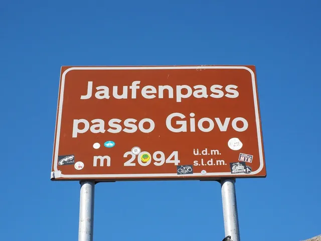 Blechschild Dieser betriebd arbeitet ohne Gewinn. Das war nicht so geplant..straßenschild 