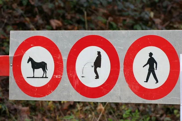 Blechschild Kleine kneipe straßenschild 