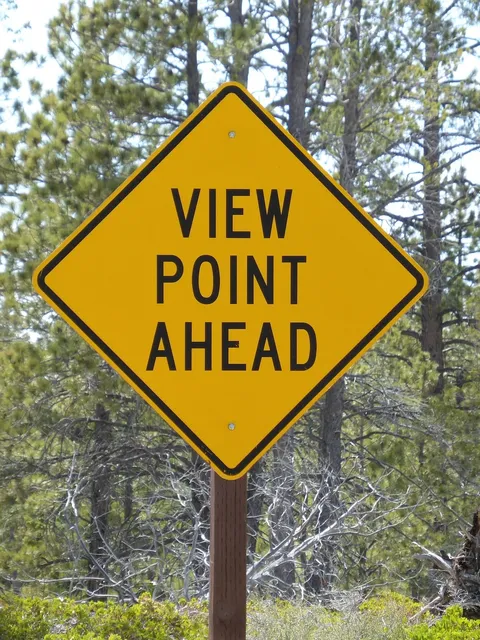 Blechschild Privatgrundstück ablegen von Müll verboten! Gelber schild 