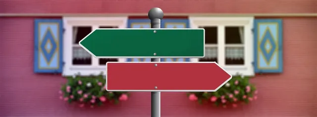 Blechschild 2 Situationen in denen Mann Frau nicht versteht- vor&nach der Ehe   mit Kordel 20x30